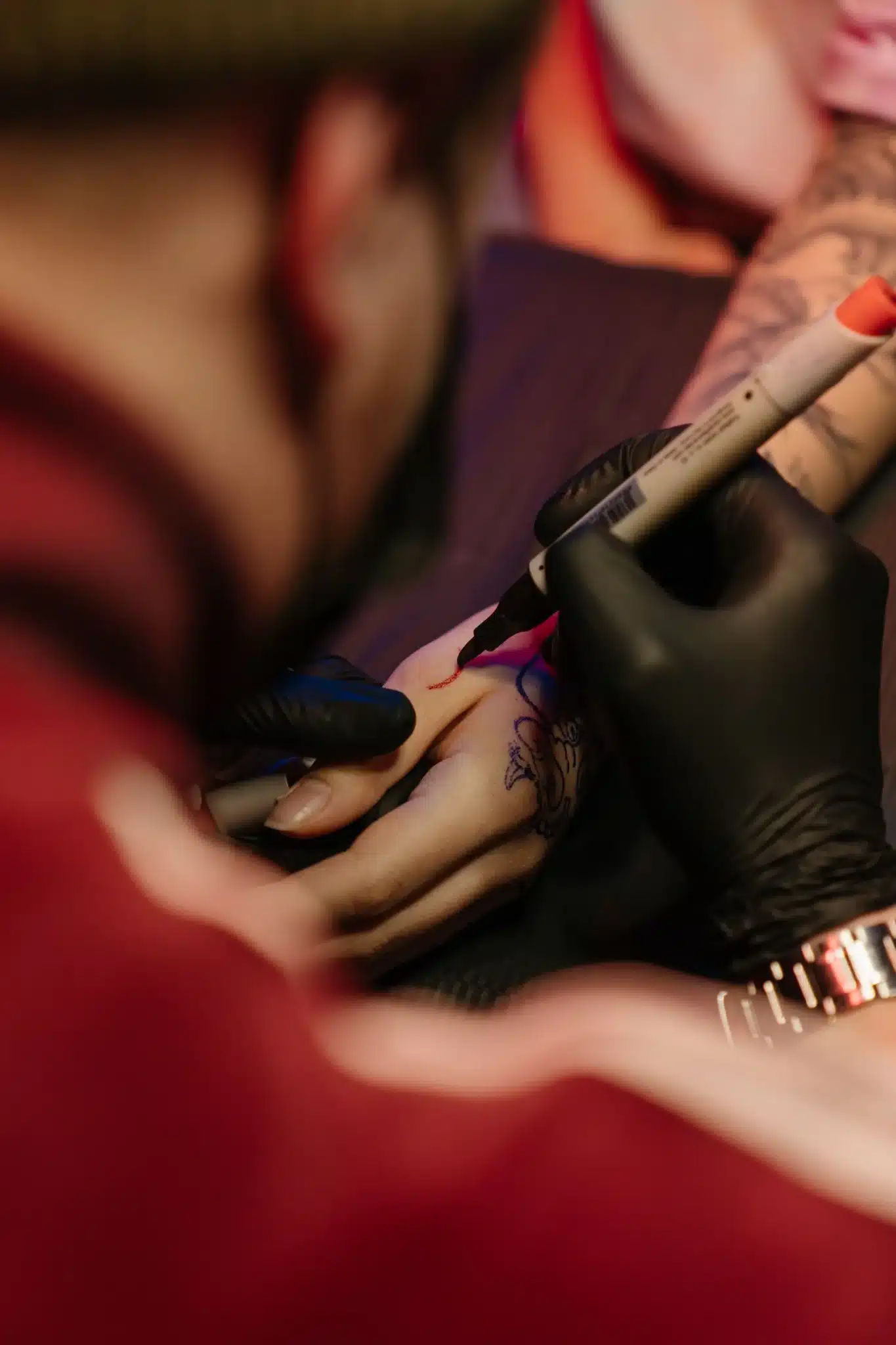 Consultation before cosmetic tattooing