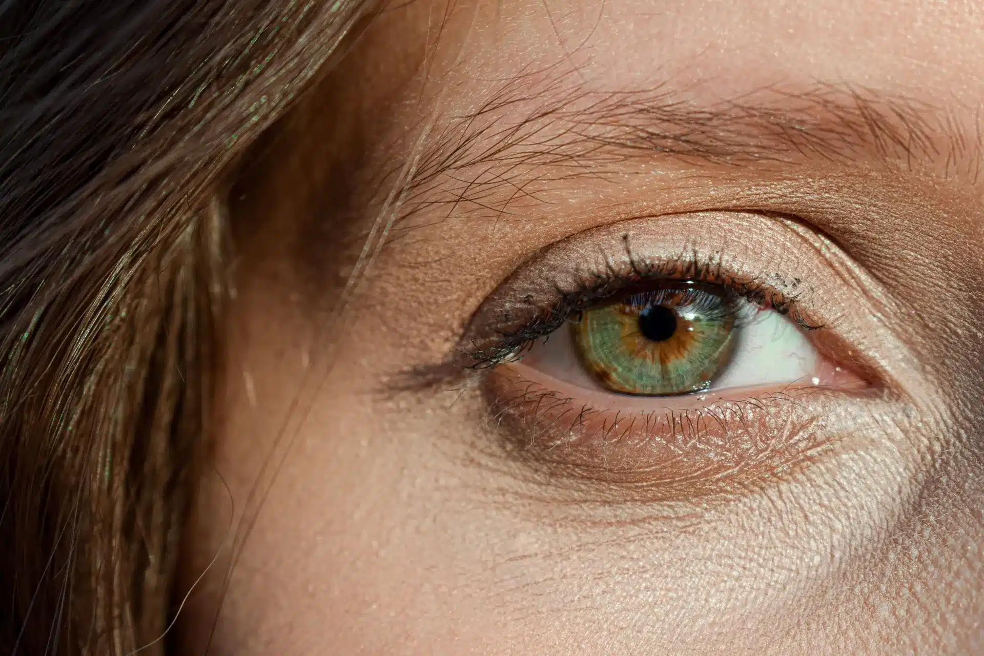 Natural-looking brow tattoo