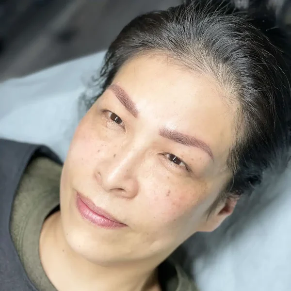 eyebrow tattooing