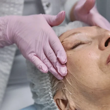 how many cosmetic surgeons in australia